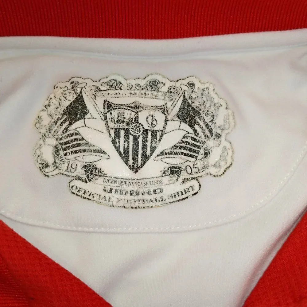 Umbro 2005 sevilla fc jersey sz. XL‎
